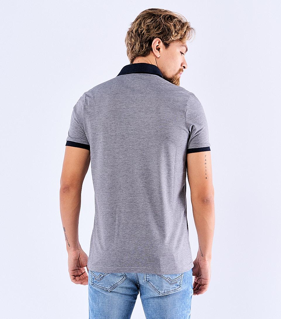 Vin Polo Comfort De Rayas Con Bordado Unser 829473 GR
