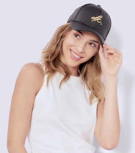 Gorra Para Mujer Unicolor Efecto Cuero Kendall DerekNG