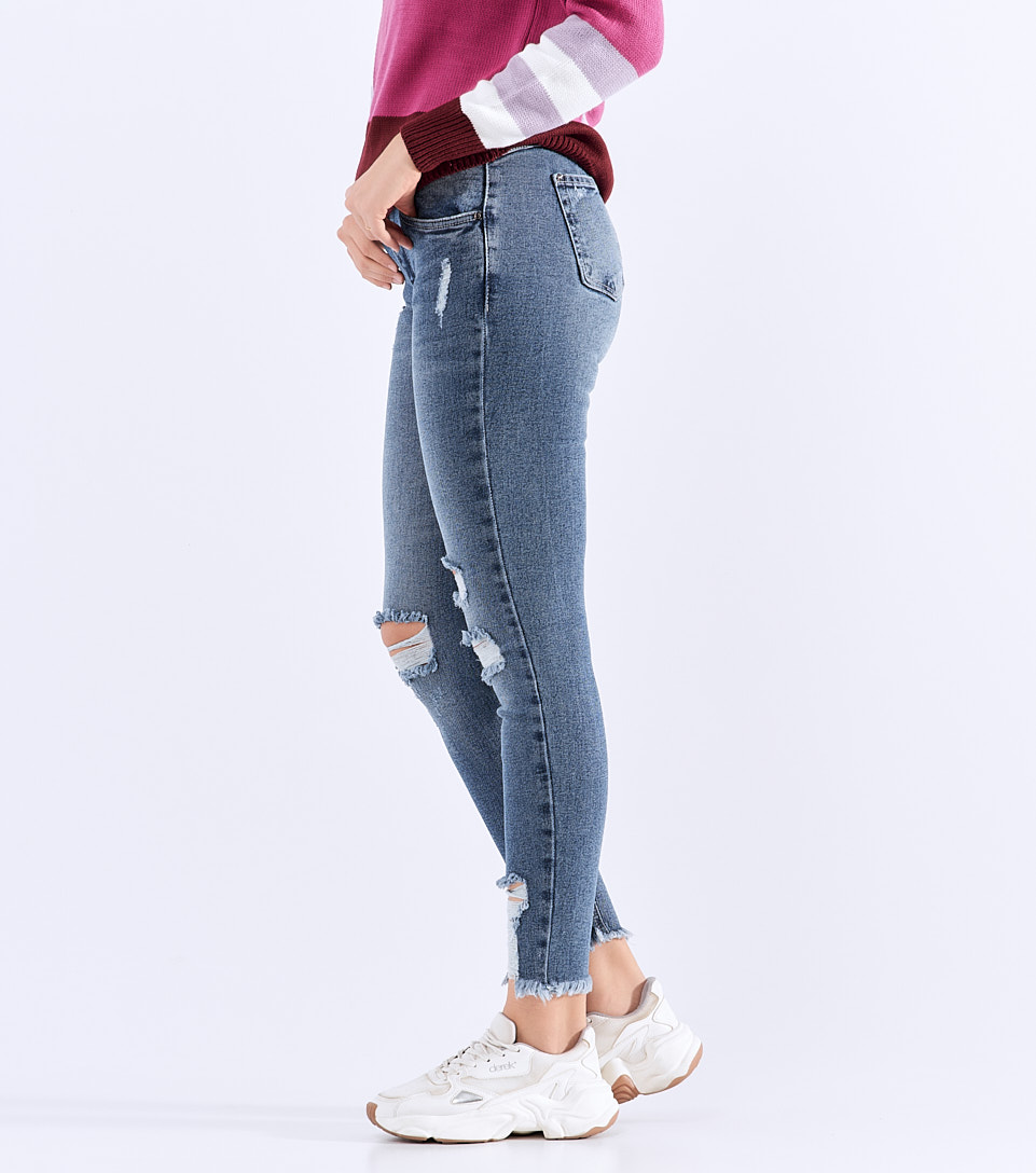 Jean Para Mujer Skinny Con Proceso Rotos Sidney Layla Derek 827943 AZ