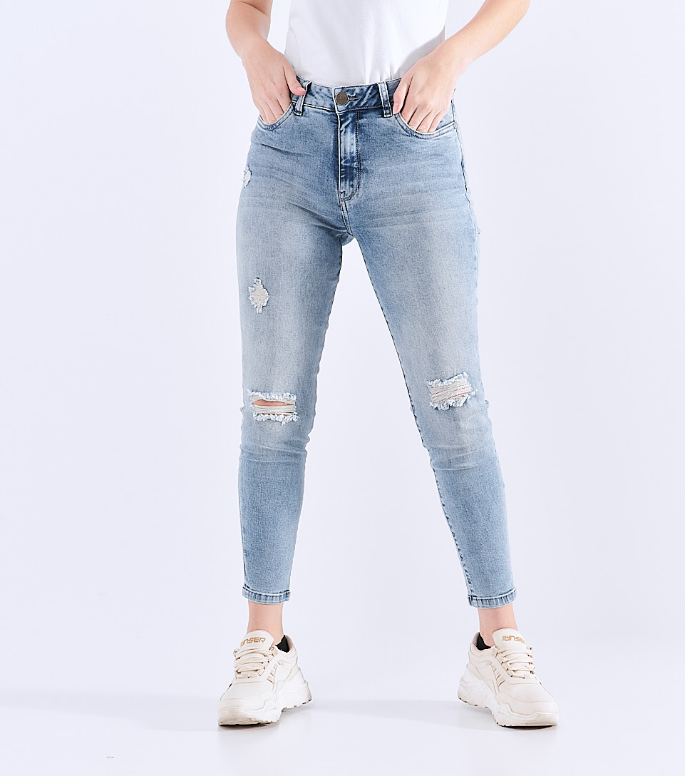 Jean Para Mujer Con Proceso Claro Con Rotos Unser 828325 AZ