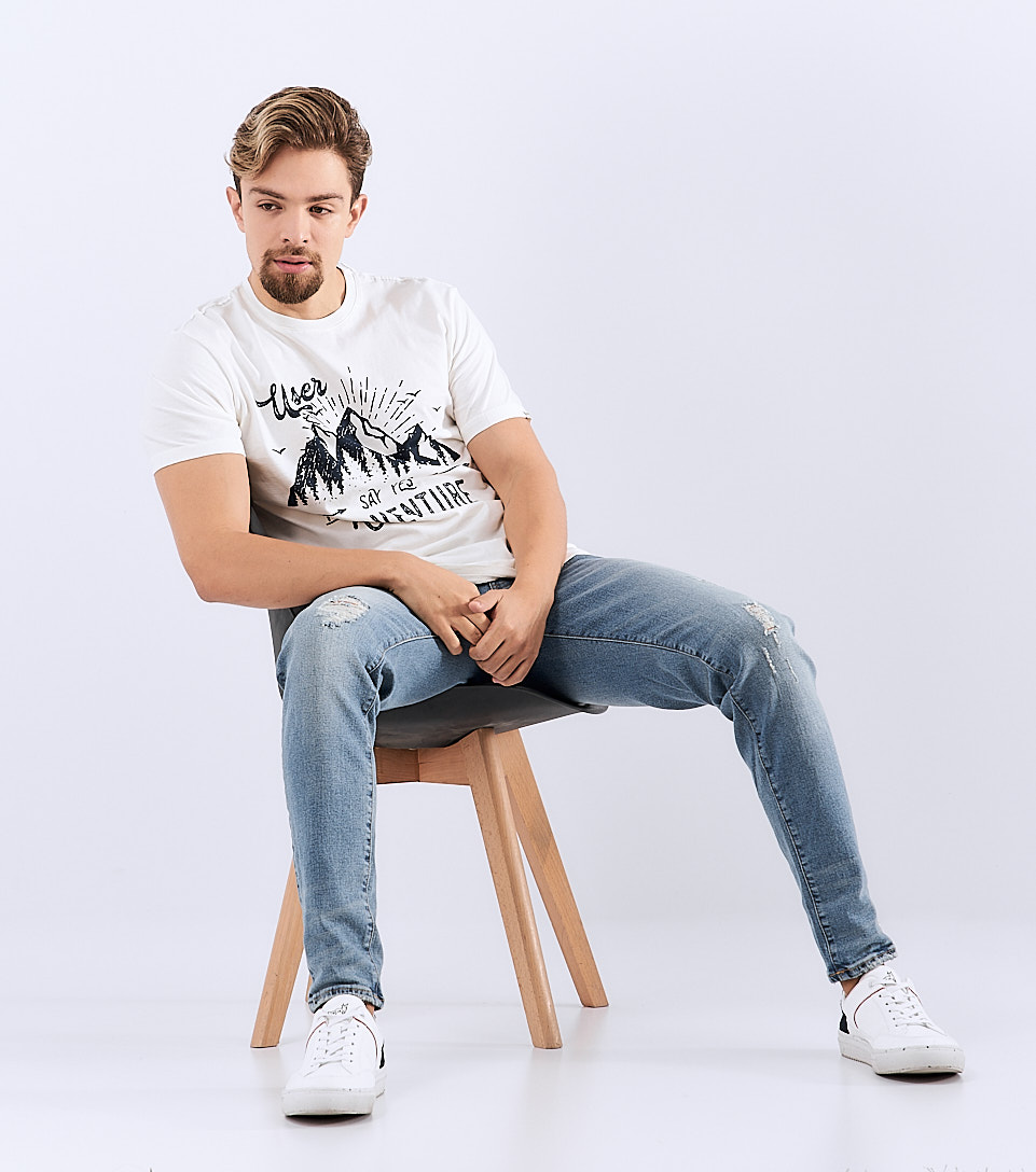 T Shirt Para Hombre Unicolor Con Estampado En Delantero Unser 829543 AR