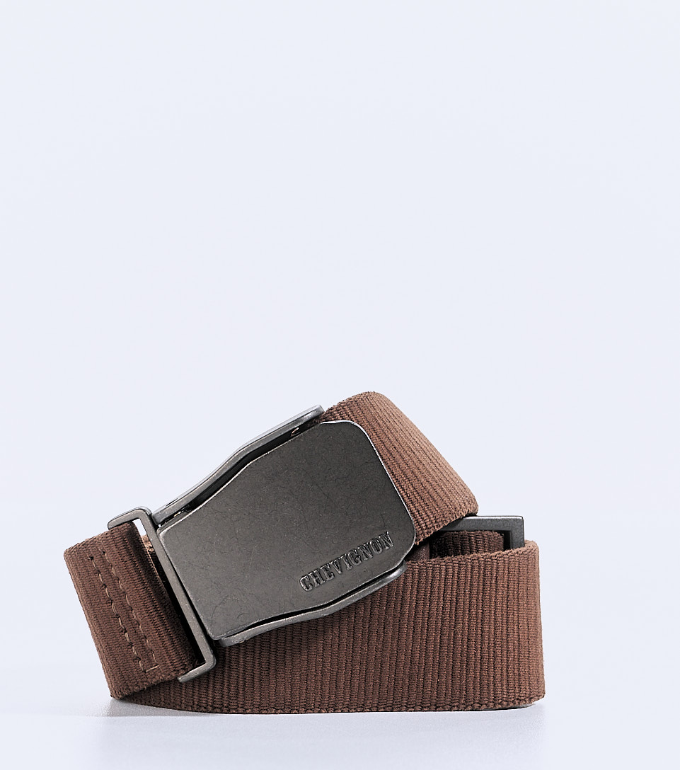 Correa Men Pilot Chevignon 082805 AO