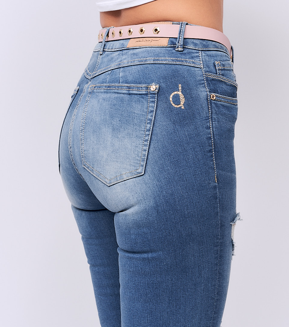 Jean Para Mujer Skinny Con Proceso Rotos Barcelona Dakota Derek 827958 AZ
