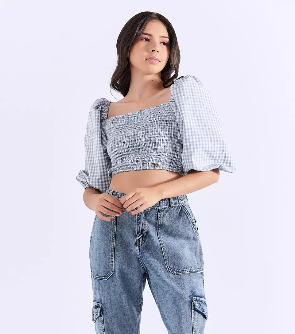 Poli Crop Top Mangas Con Volumen TyperAZ