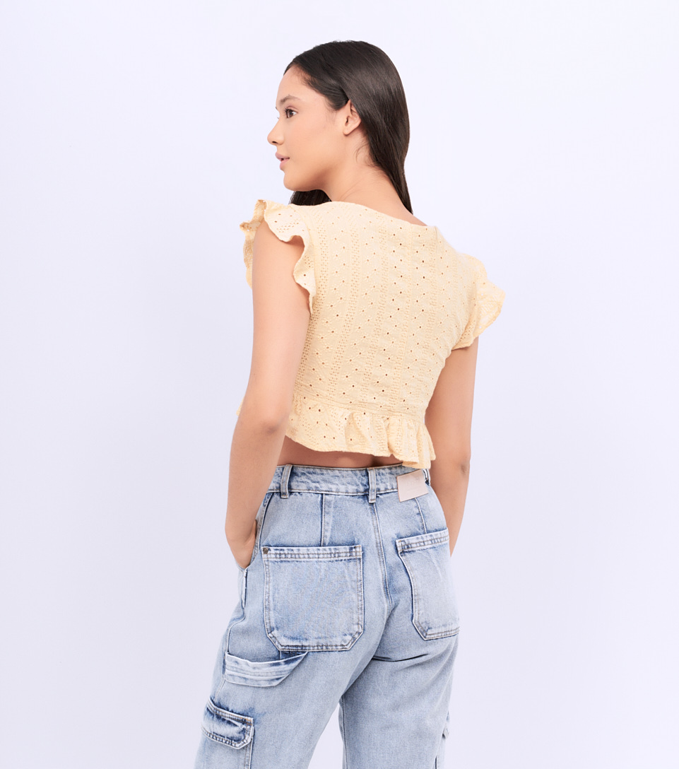 Natali Blusa Cuello En V Con Golas En Manga Y Ruedo Typer 823414 