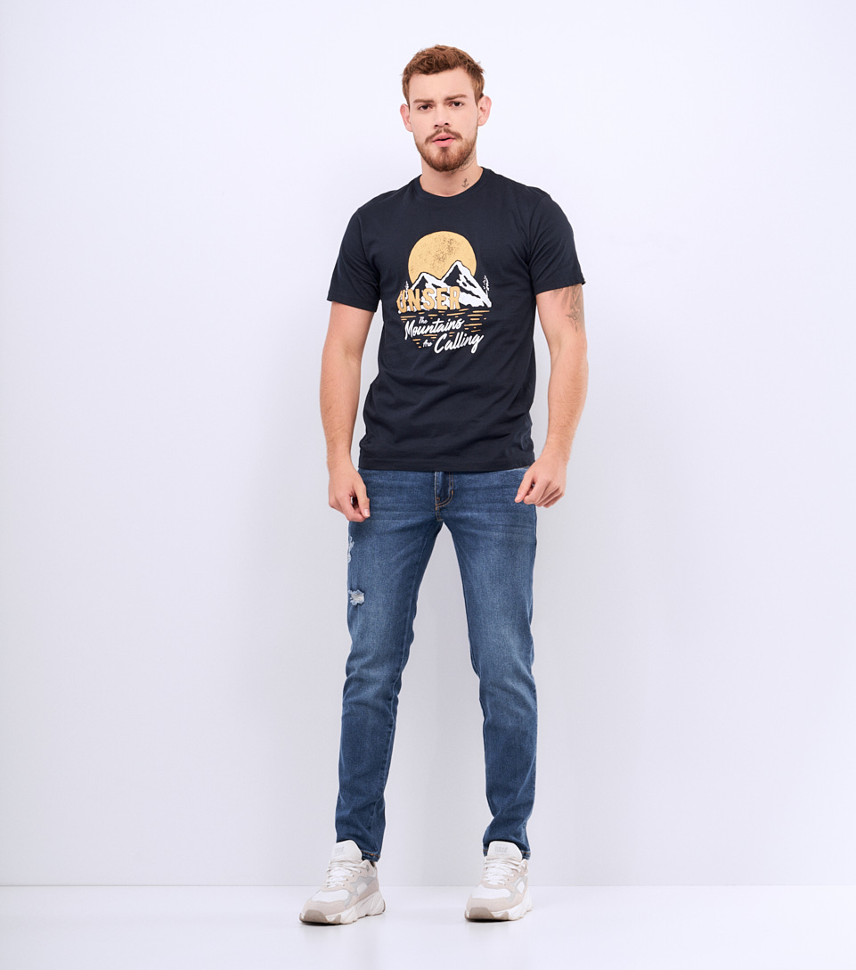 T Shirt Para Hombre Molderia Comfort Unicolor Con Estampado En Delantero Unser 829544 AZ