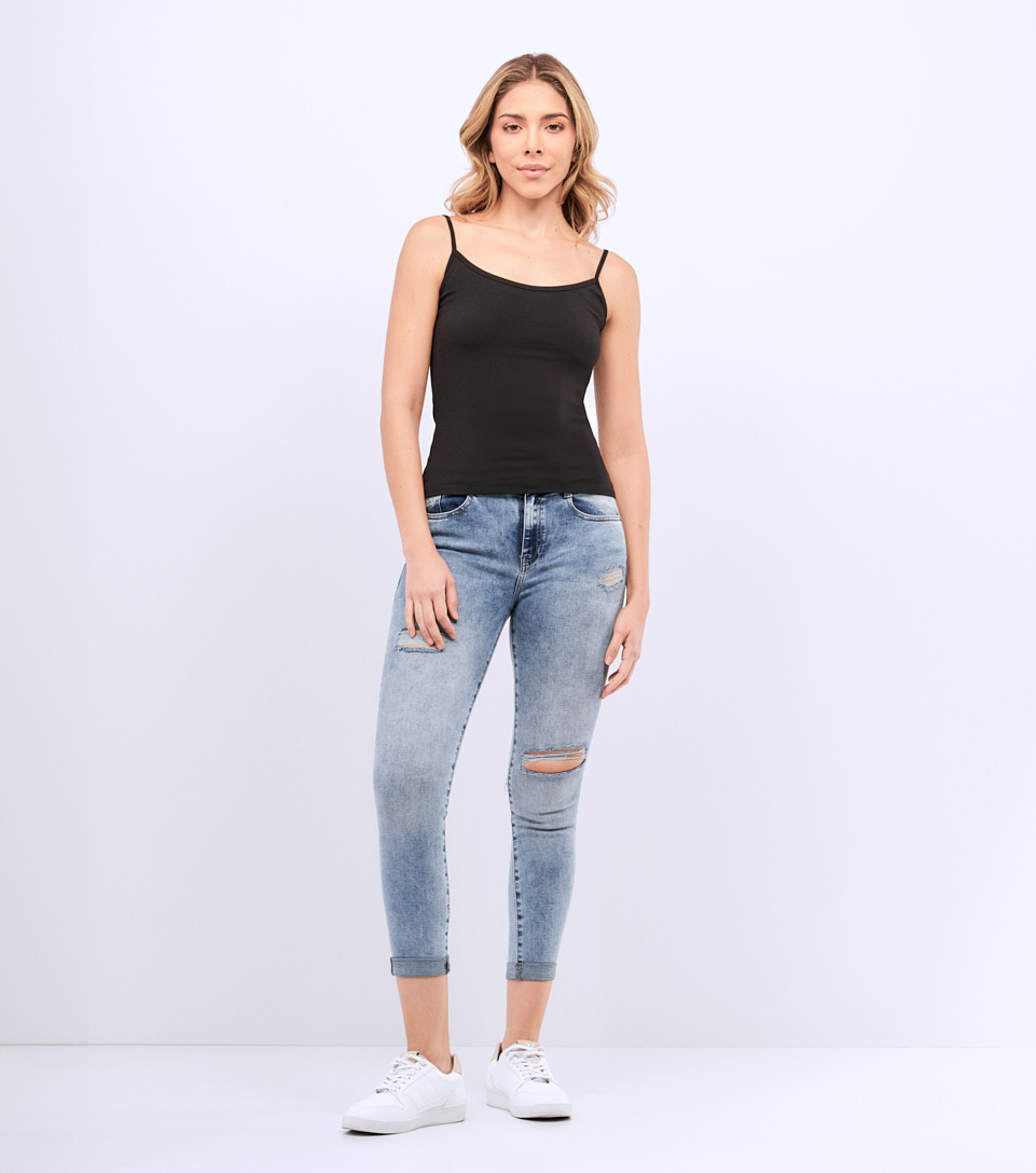Jean Para Mujer Con Proceso Claro Y Rotos Unser 829920 AZ