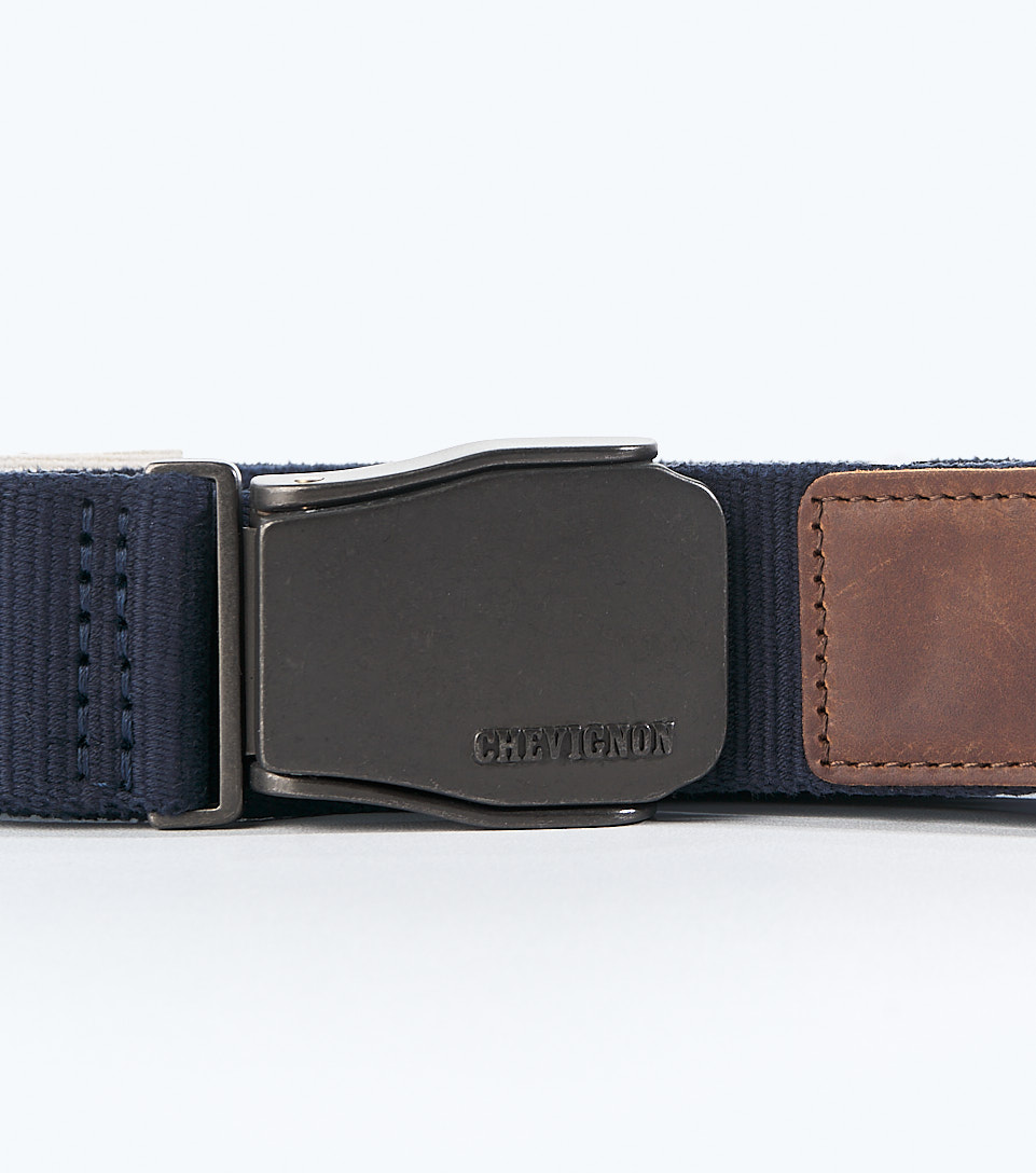 Correa Men Pilot Chevignon 082805 AO