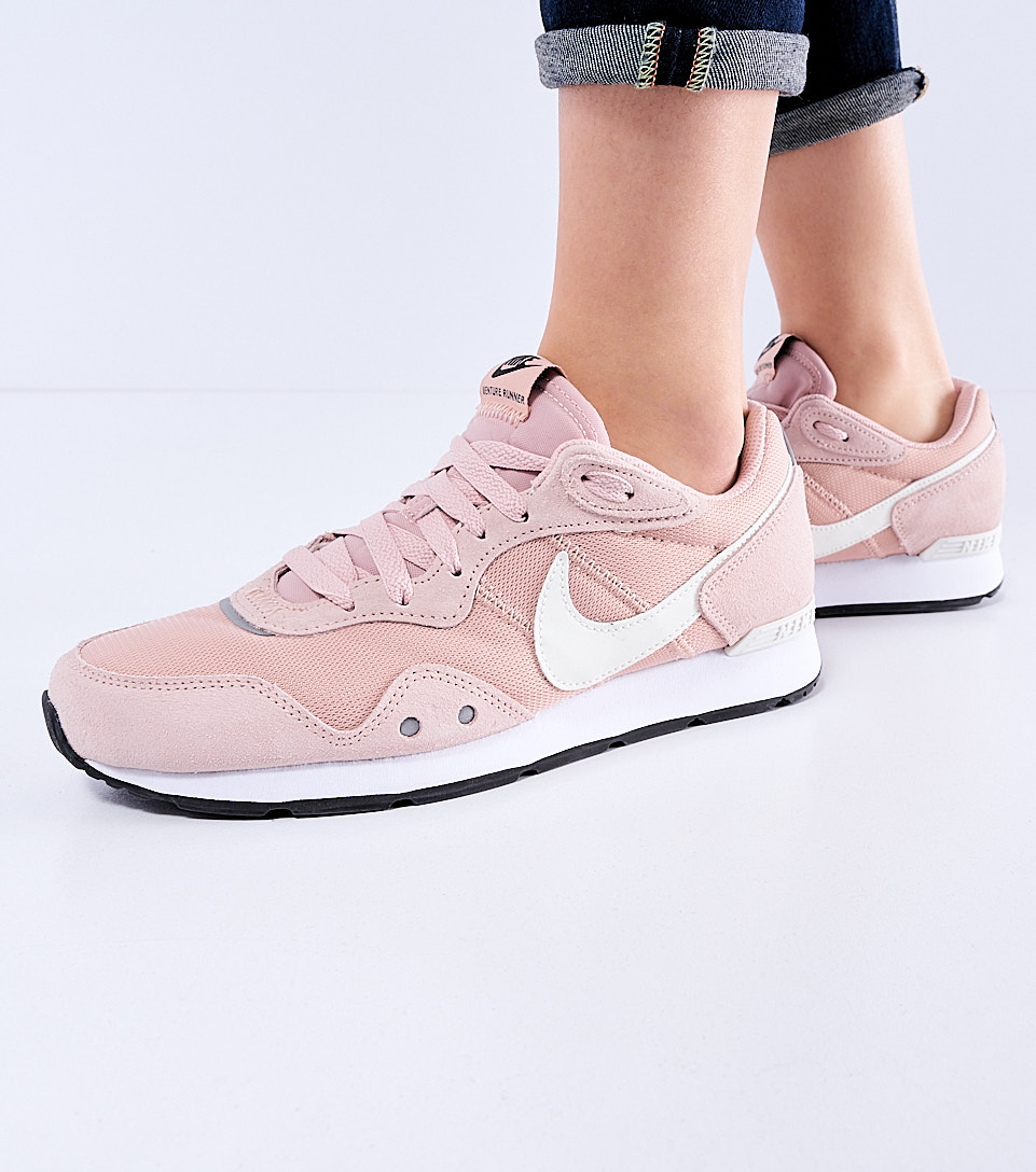 Tenis wmns nike venture runner nike Ref. 119032