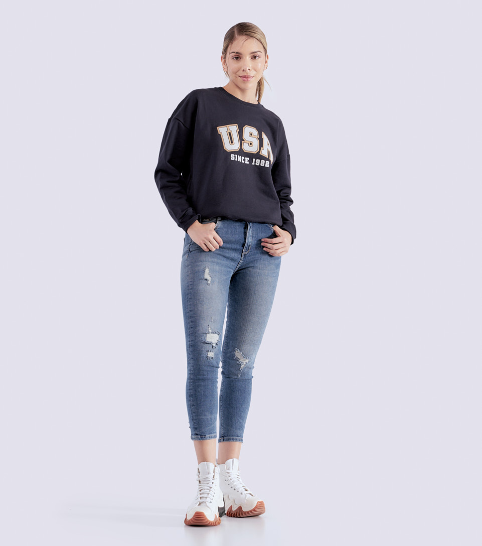 Jean Para Mujer Con Proceso Medio Y Rotos Unser 823669 AZ