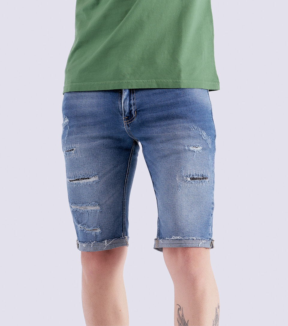 Bermuda Para Hombre En Indigo Con Proceso Rotos Y Parches Unser 828761 AZ