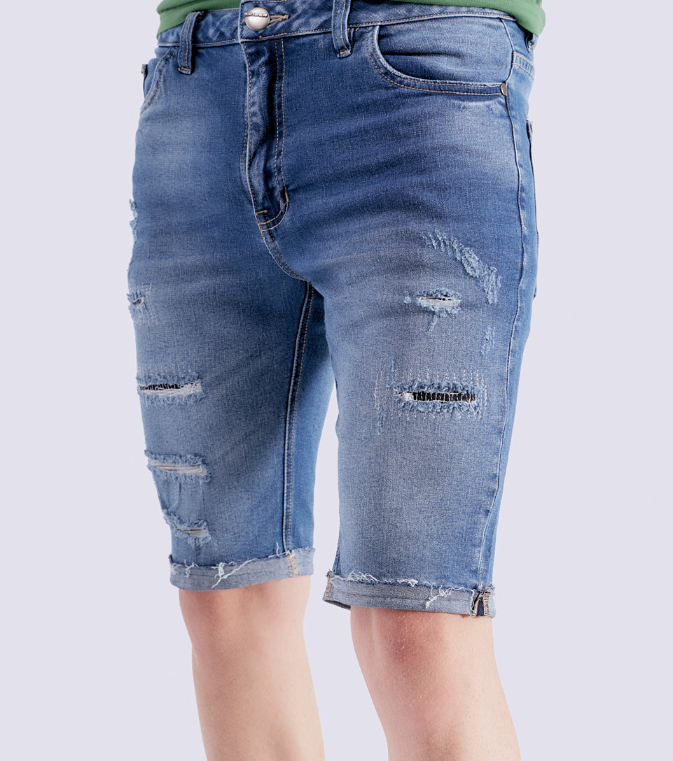 Bermuda Para Hombre En Indigo Con Proceso Rotos Y Parches Unser 828761 AZ