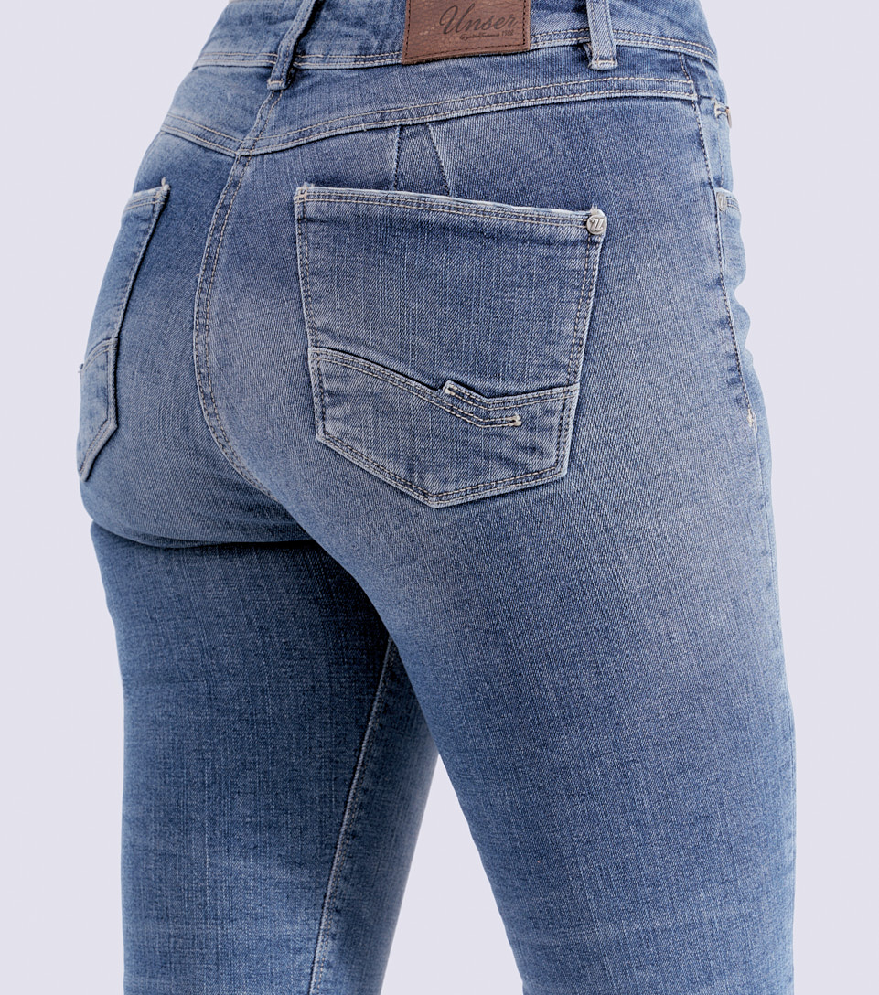 Jean Para Mujer Con Proceso Medio Y Rotos Unser 823669 AZ