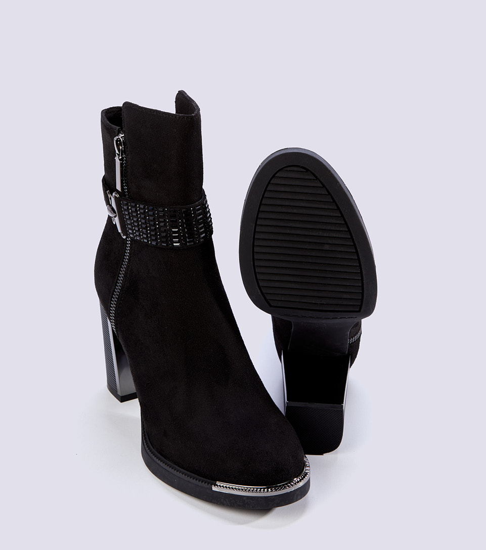 Bota Para Mujer Cana Media Tacon Derek 825779 NG