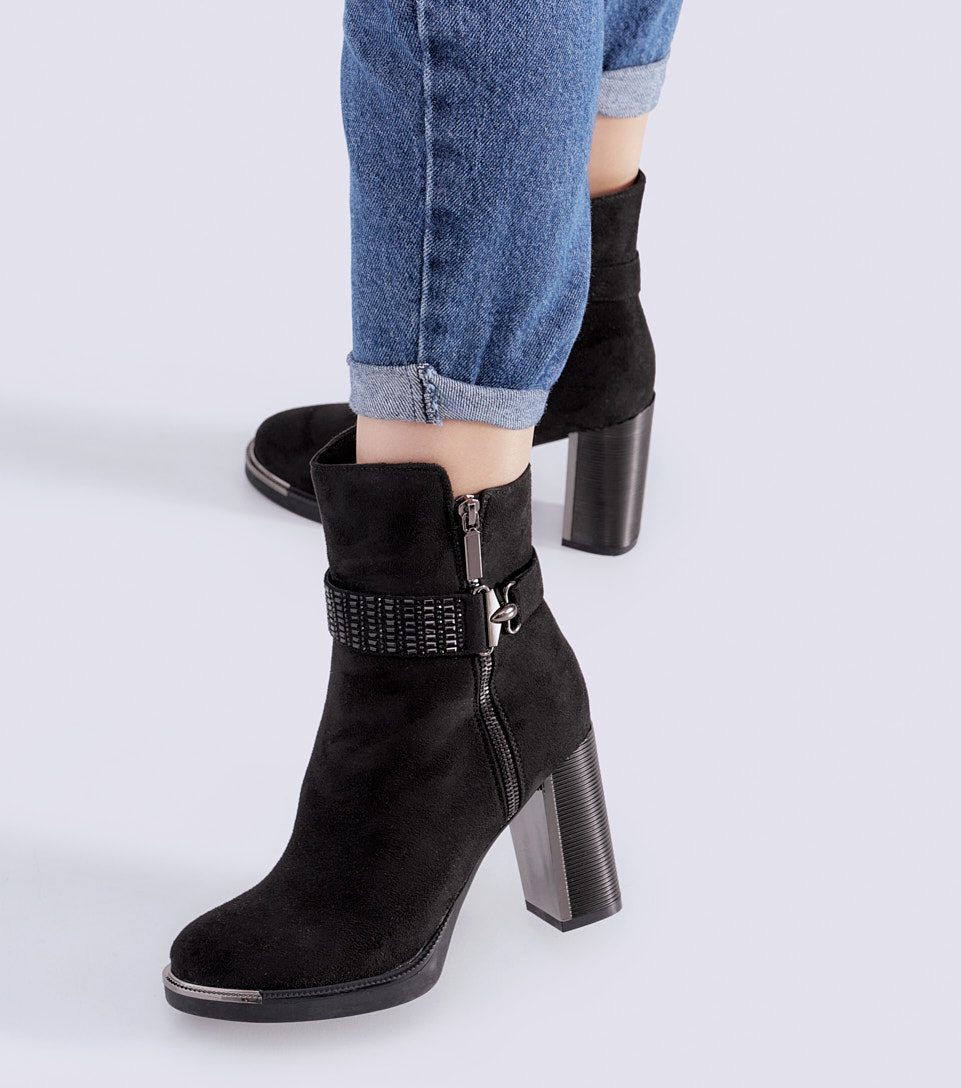 Bota Para Mujer Cana Media Tacon Derek 825779 NG