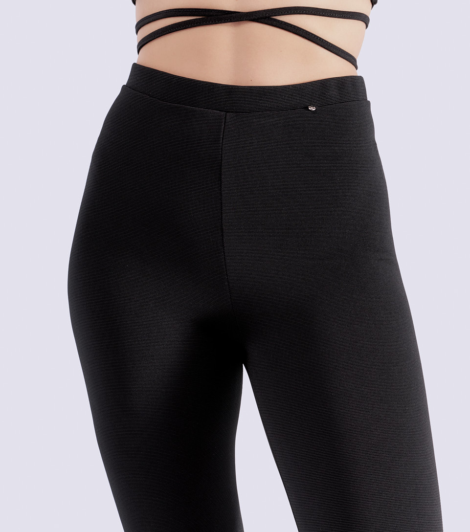 Pantalon Lycrado Uinicolor Para Mujer Derek 831397 NG
