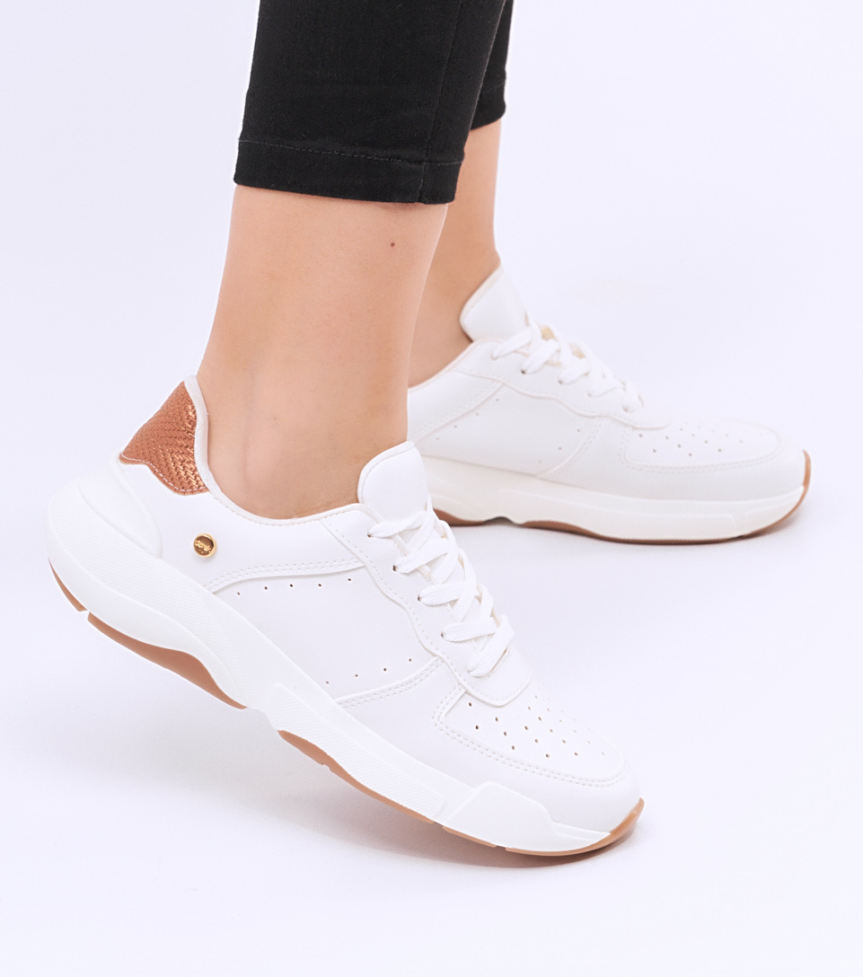 Tenis Dama Unicolor Con Pieza En Contraste 821786 BL