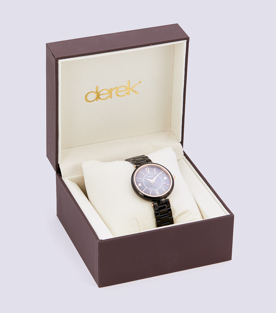 Reloj Para Mujer Pulso Metalico Derek 821429 NG