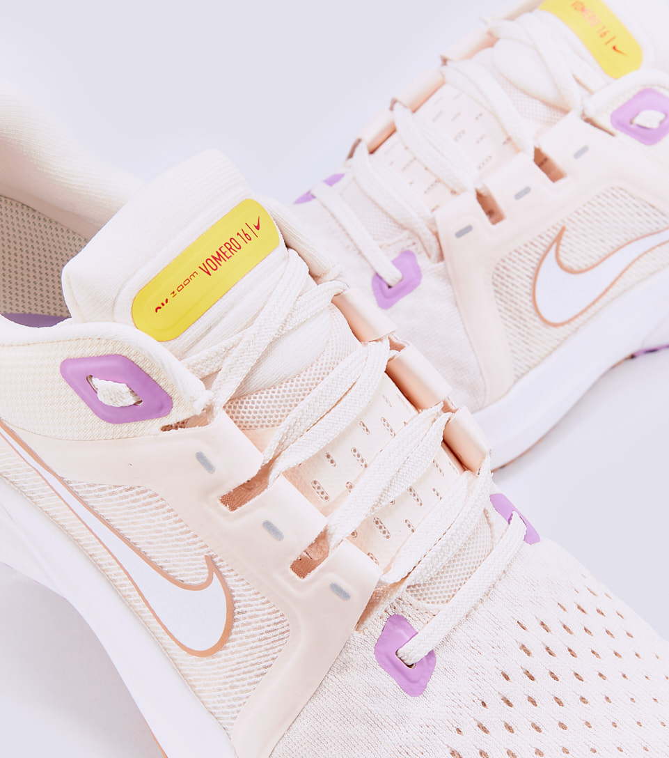 Tenis Nike Air Zoom Vomero 16 124743 CB