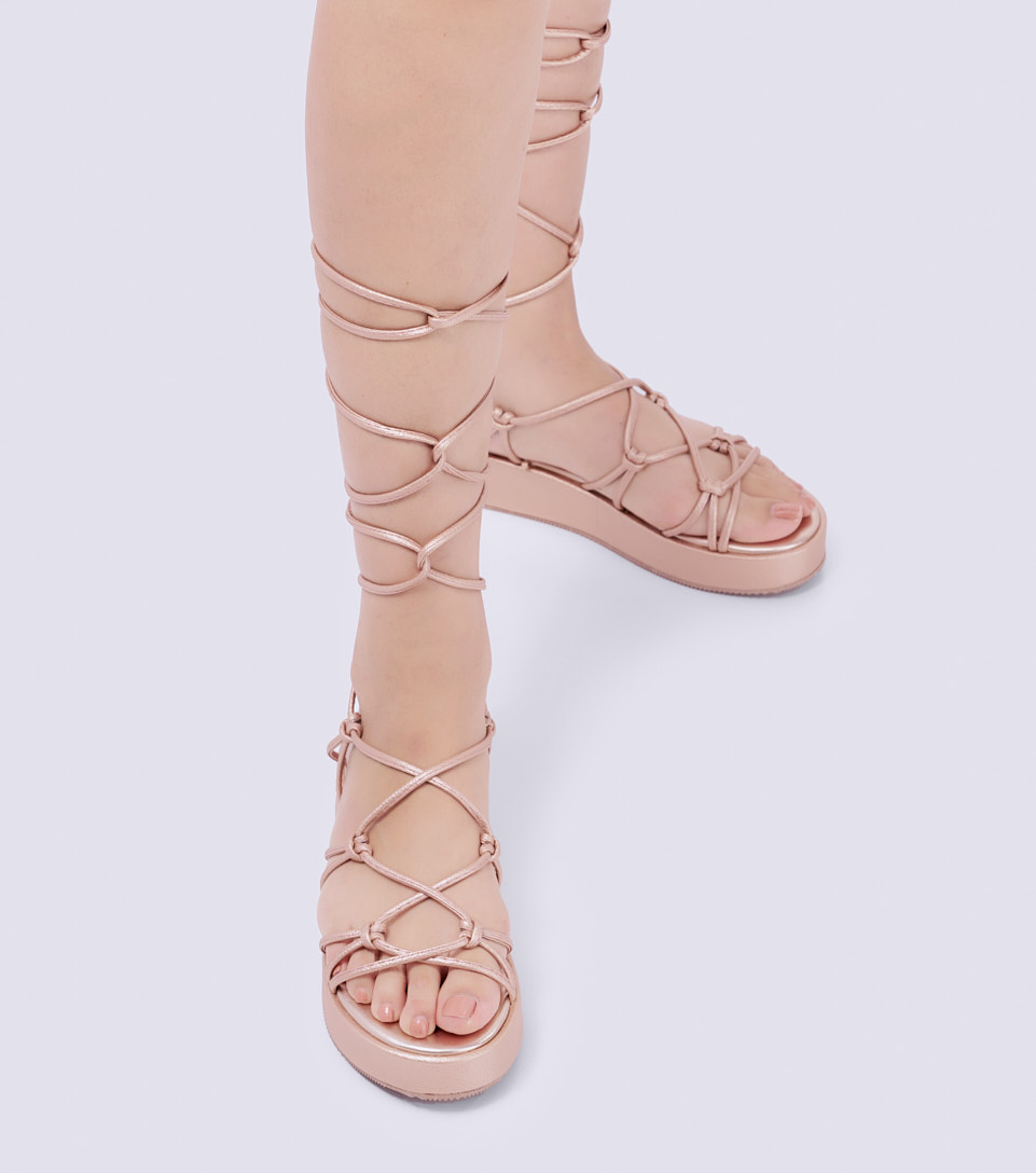 Sandalia Para Mujer Plataforma Unicolor Derek 830259 NU
