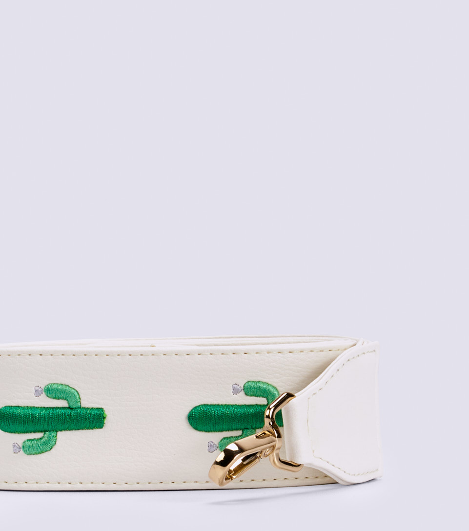 Lia Correa Auxiliar Con Bordado Cactus Clover 832497 AR