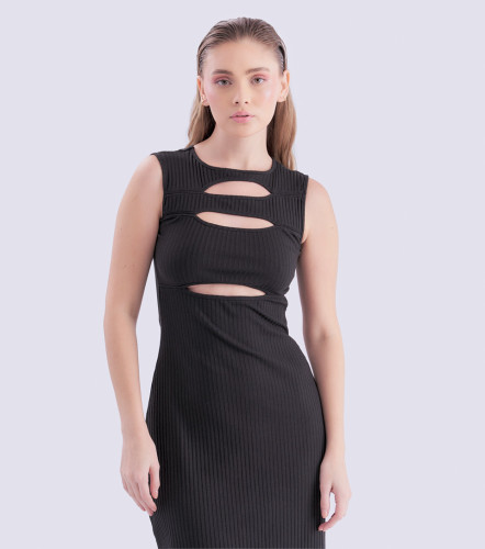 Maca Vestido Unicolor Midi Con Cut Out TyperNG