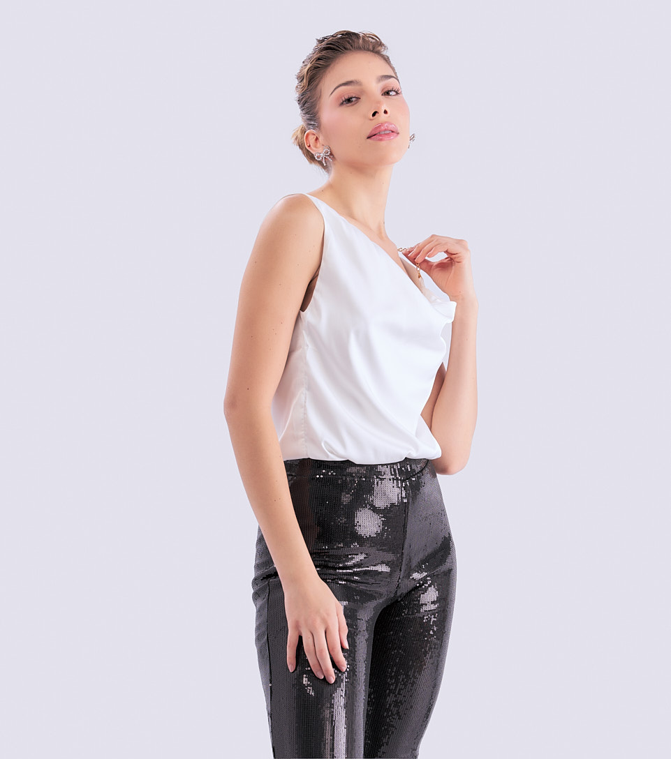 Blusa Para Mujer De Tiras Unicolor Escote Drapeado Mariana Derek 831449 AR