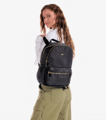 Bolso Para Mujer Tipo Morral Con Herrajes Dorados Shannon DerekNG