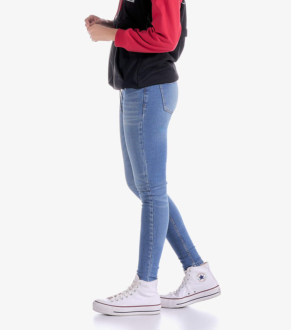 June Jean Skinny Femenino Groggy 831258 AD