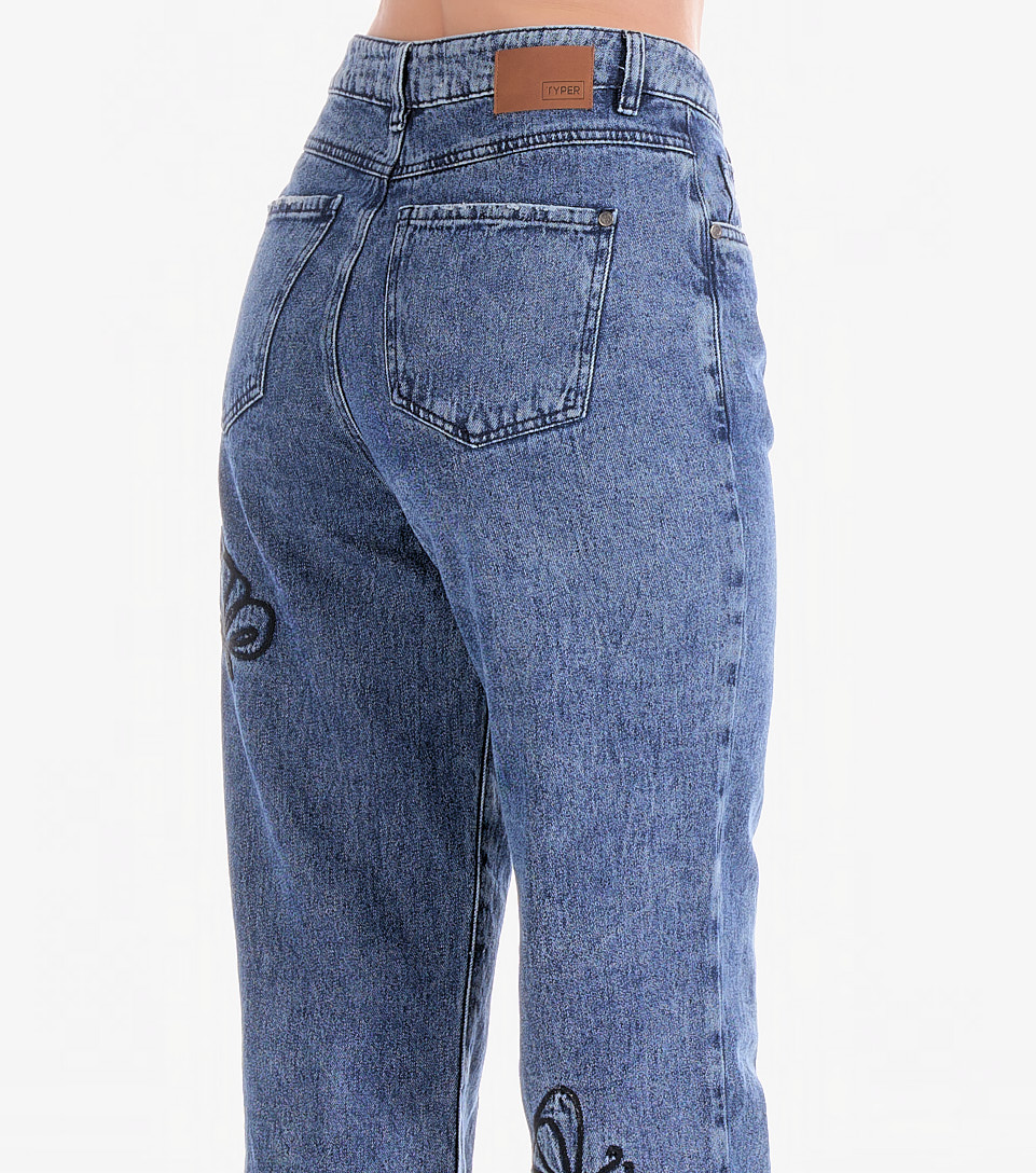 Marcela Jean Relax Fit Tono Medio Bordado Typer 832310 AZ