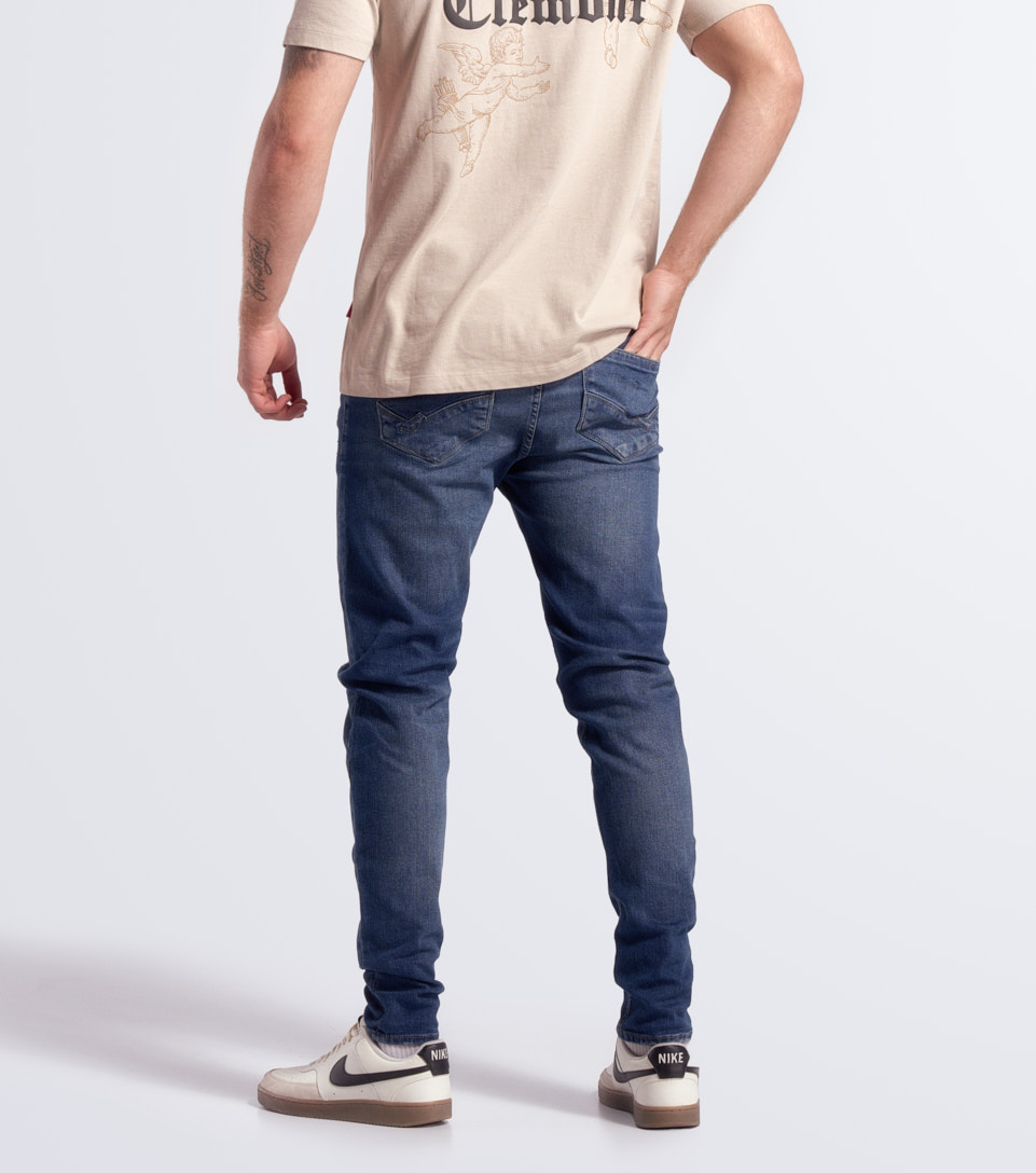 Jean Para Hombre Con Proceso Medio Y Bolsillos Unser 833638 AZ
