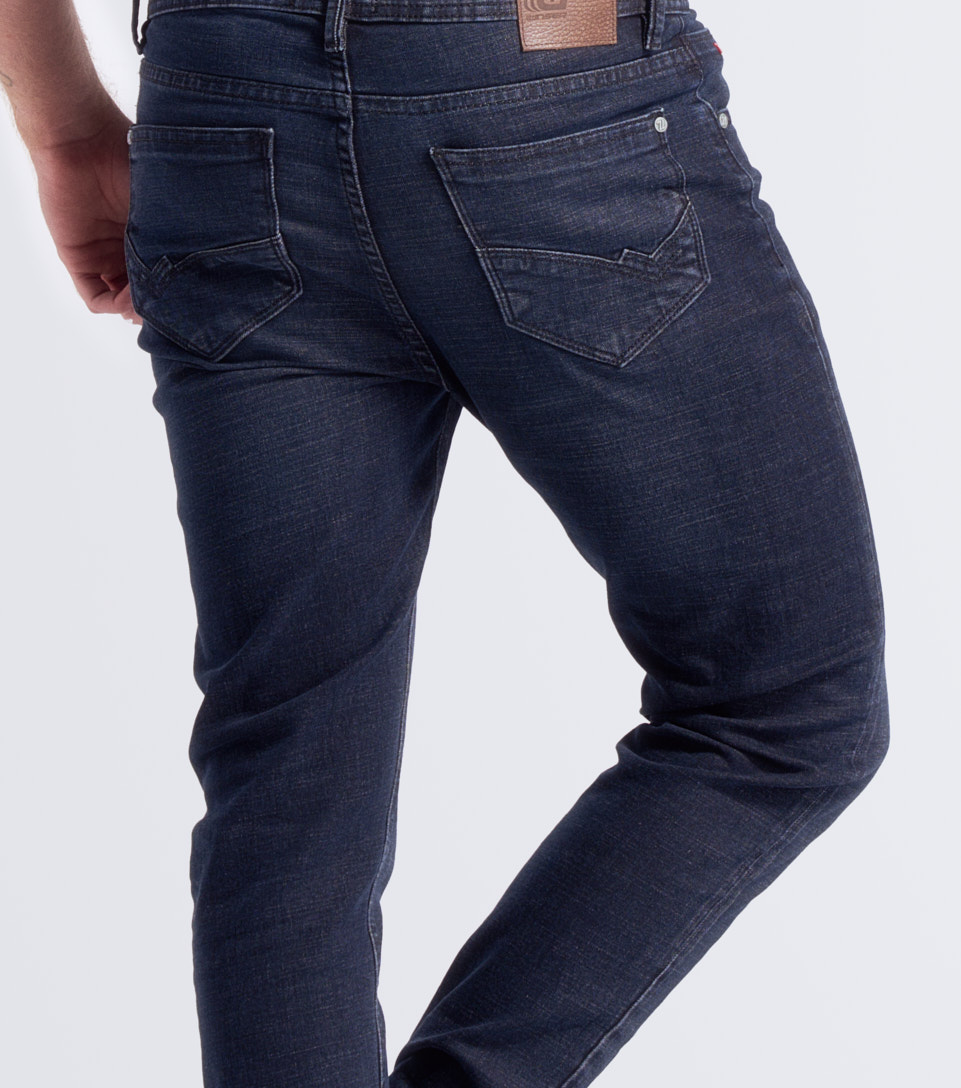 Jean Para Hombre Con Proceso Medio Y Bolsillos Unser 833639 AZ