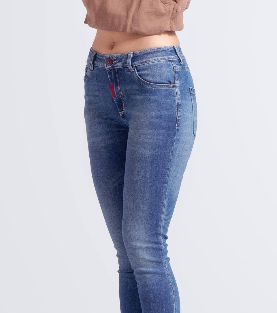 Leslie Jean Femenino Groggy 833846 AD