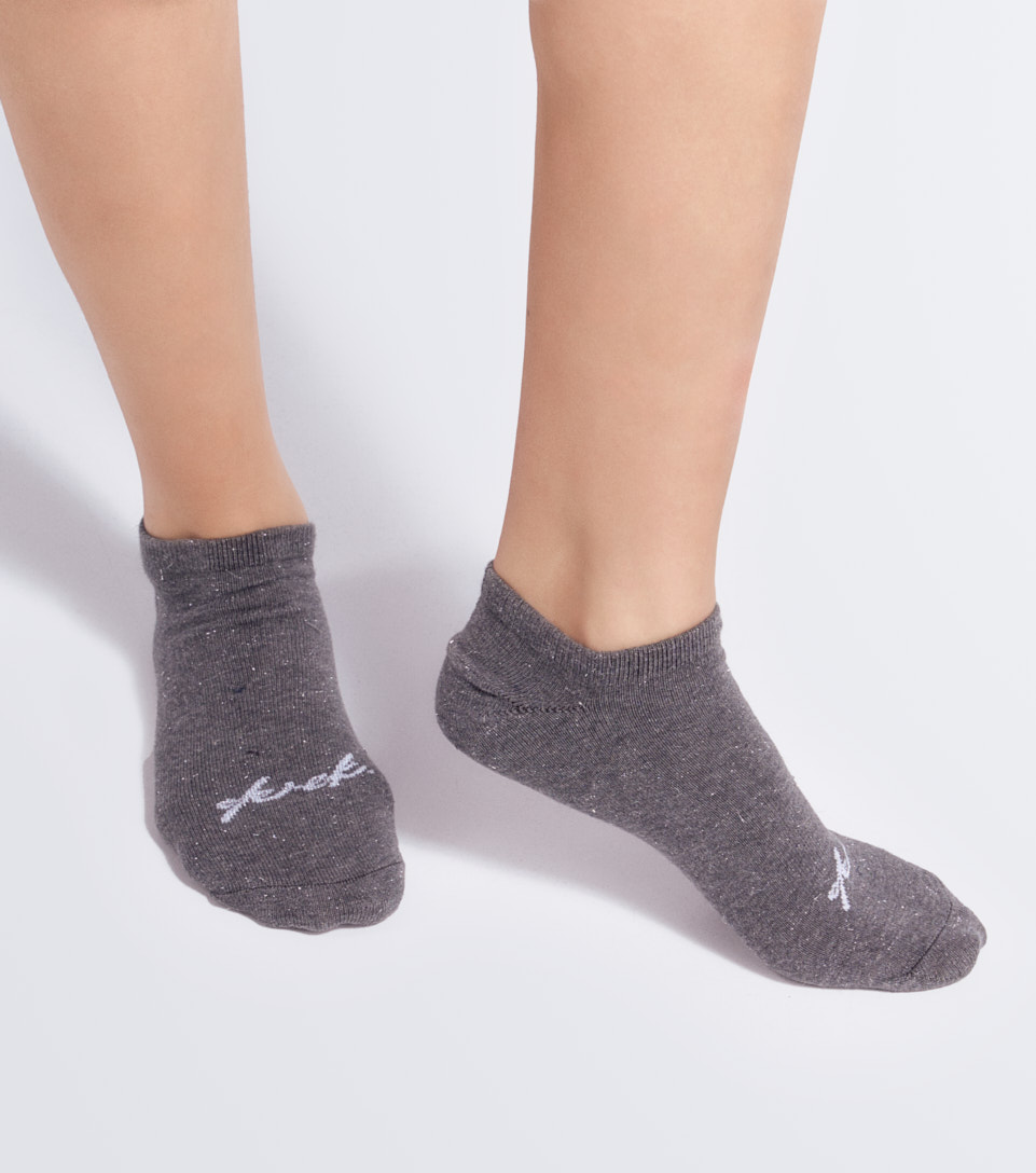 Medias Para Mujer Tripack Invisible Unicolor Tres Colores Derek 833029 CU