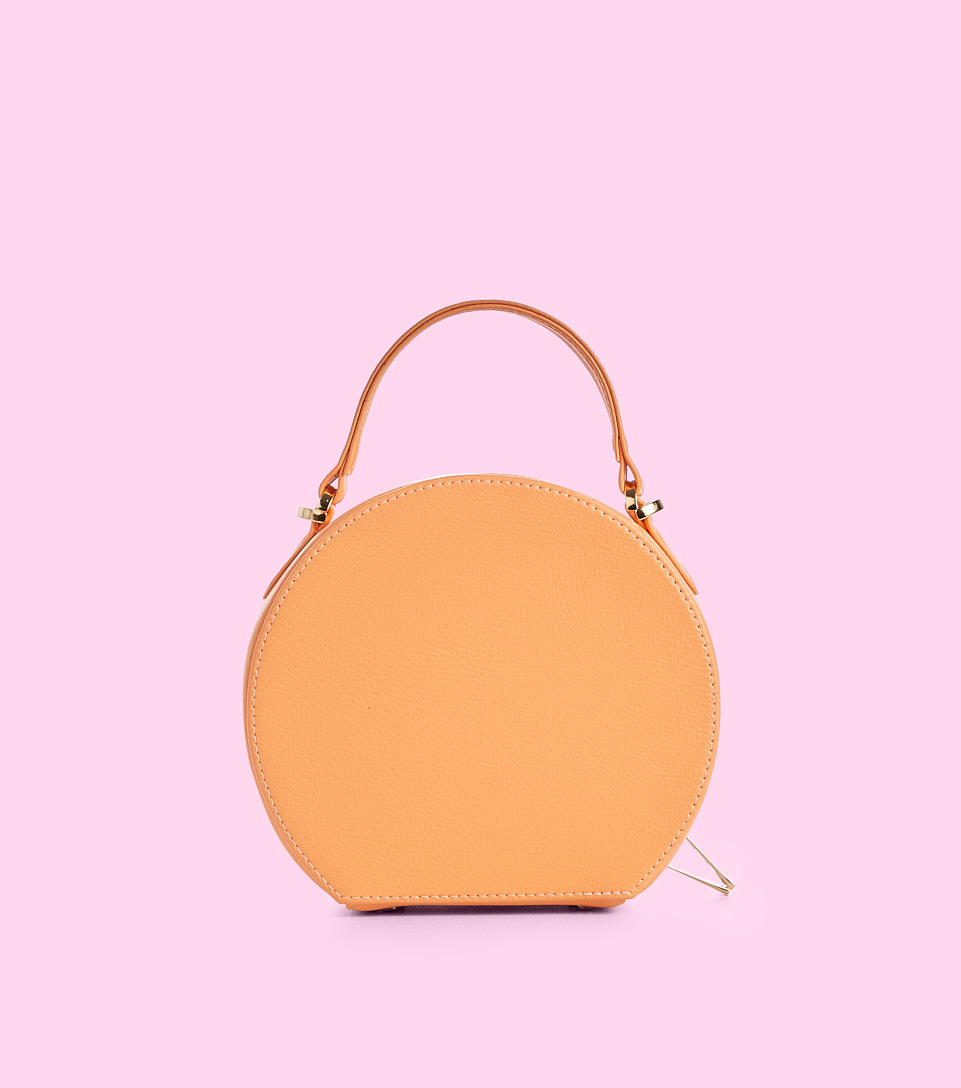 Pao bolso tipo baul naranja clover