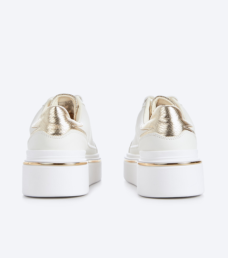 Tenis Con Cordones Y Detalles En Dorado Kim Derek 832519 DO