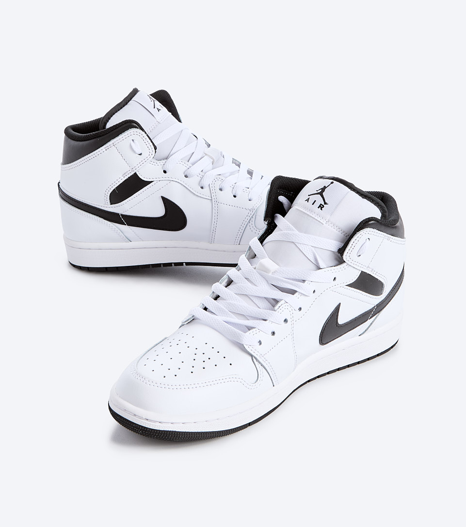 Tenis Nike Air Jordan Mid 127300 BL