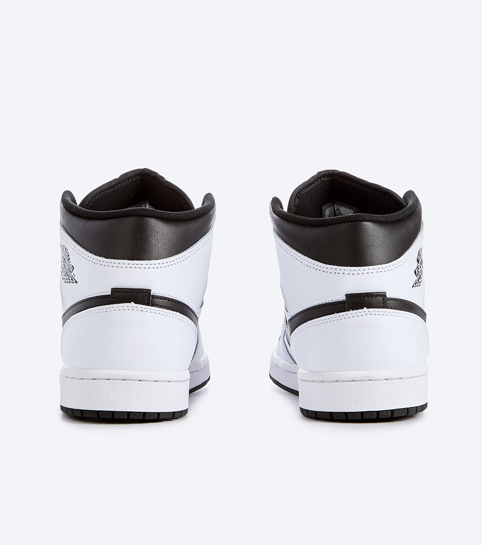 Tenis Nike Air Jordan Mid 127300 BL