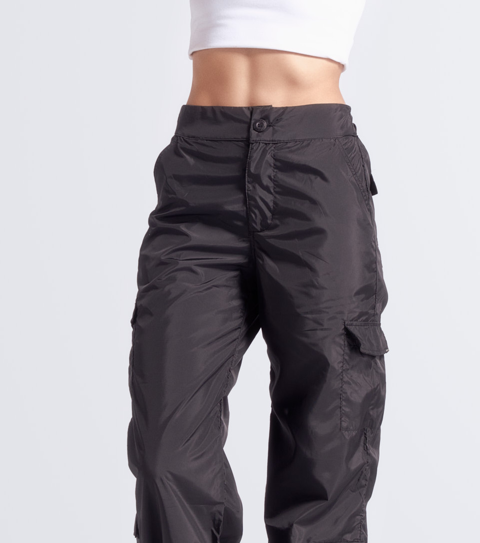 Daniela Pantalon Parachute Antifluido Unser 833288 NG