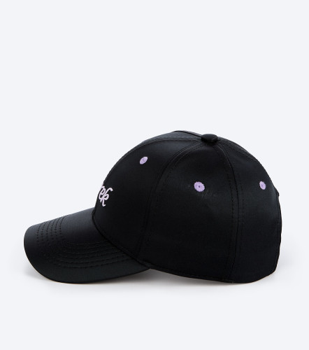 Gorra Para Mujer Unicolor Con Bordado Combinado DerekNG