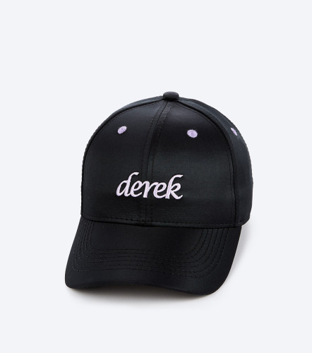 Gorra Para Mujer Unicolor Con Bordado Combinado DerekNG