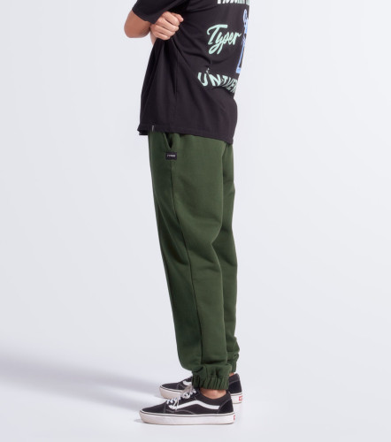 Adam Jogger En Burda Unicolor TyperVO