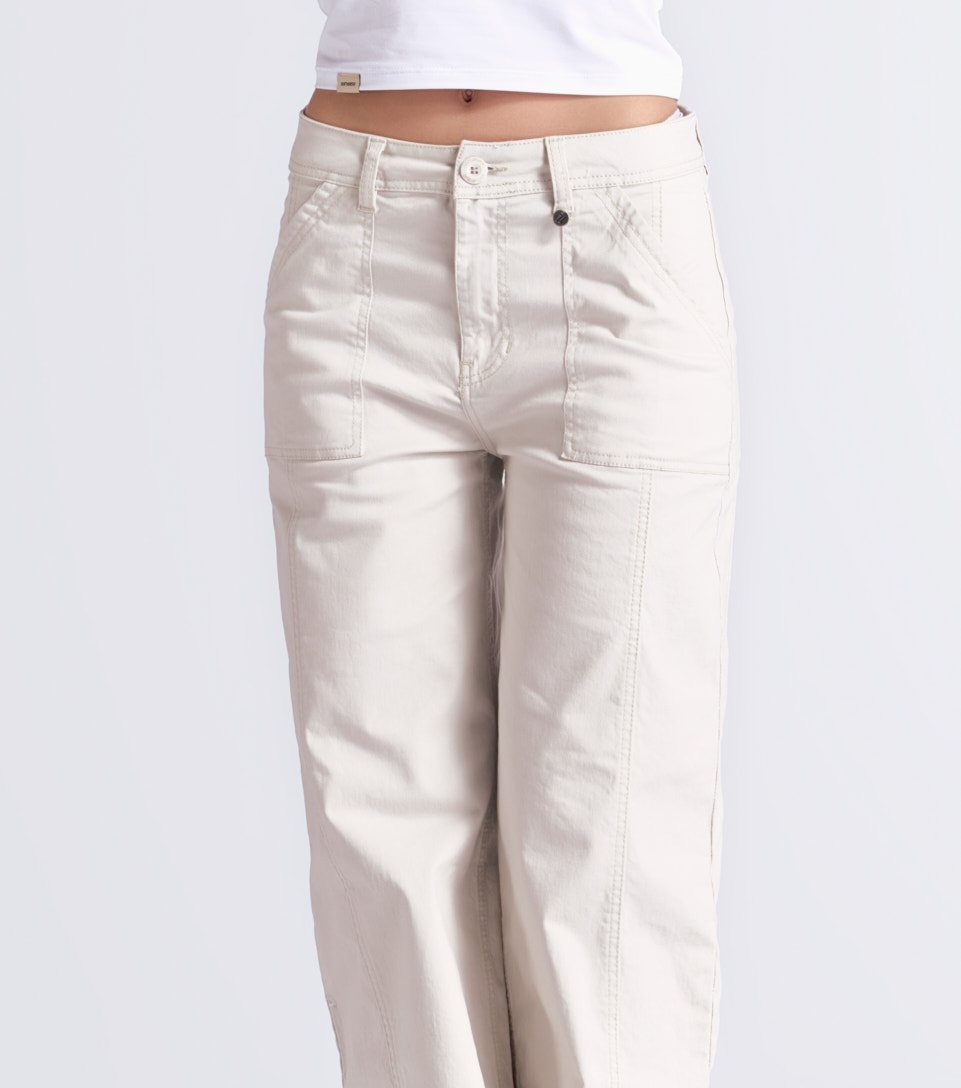 Bernes Anny Pantalon Unicolor Con Bolsillo Y Corte Unser 833810 BG
