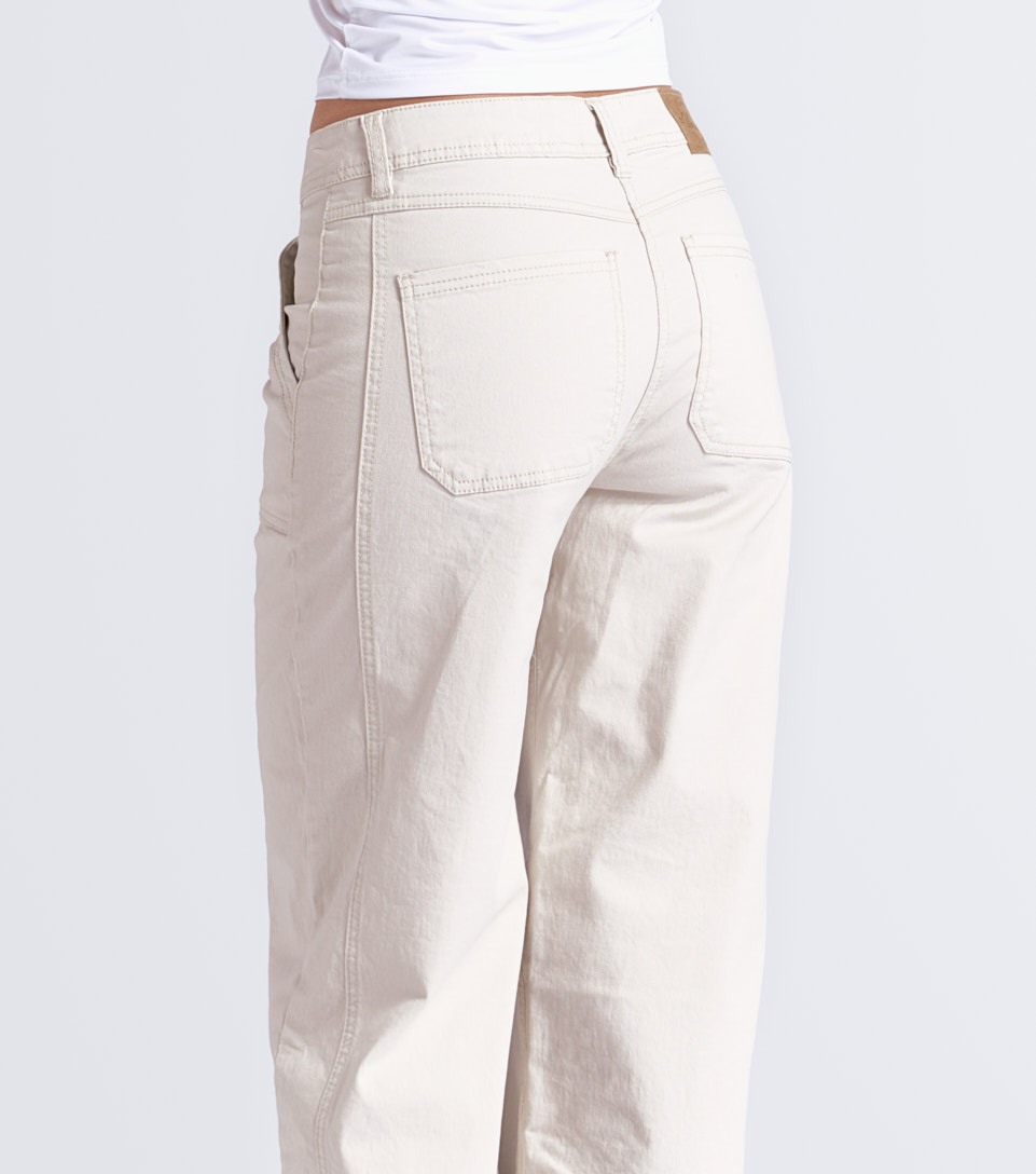 Bernes Anny Pantalon Unicolor Con Bolsillo Y Corte Unser 833810 BG