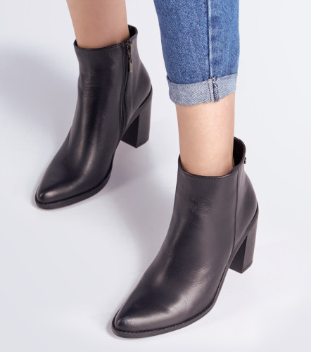 Bota Para Mujer Cana Baja En Cuero Con Cremallera DerekNG