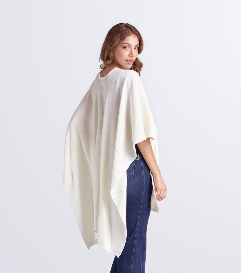 Cardigan Para Mujer Tejido Unicolor Alejandra Derek 833394 AR