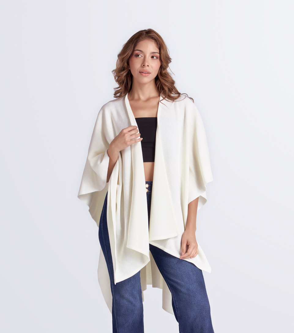 Cardigan Para Mujer Tejido Unicolor Alejandra Derek 833394 AR