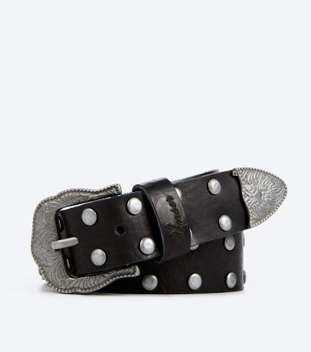 Irene Correa Con Taches Y Brocado En Hebilla UnserNG