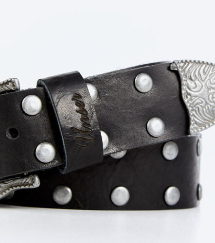 Irene Correa Con Taches Y Brocado En Hebilla UnserNG