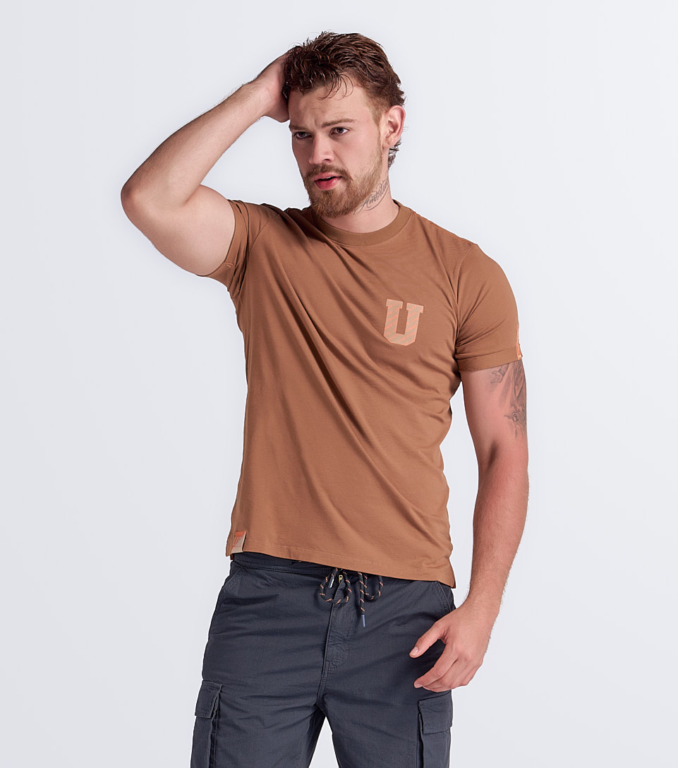 T Shirt Para Hombre Molderia Slim Unicolor Con Estampado UnserCF